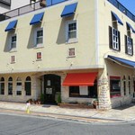 8월노 카메리안 - 外観