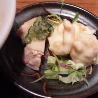 海皇 大阪堂島店 - 前菜　蒸し鶏と海老マヨ