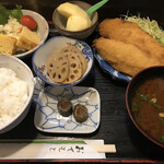 千代寿司 - 金曜日のランチ(アジフライ)