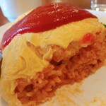 ランチとコーヒーの店 ランチボックス - オムライス断面