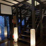 ランプの宿 - 二階へ