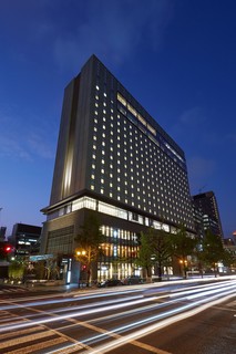 MIDO RESTAURANT PIC NIKA - 大阪エクセルホテル東急　外観夜景