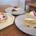 ハナツムリ - 【2020.01】さつまいもモンブランタルト(580円＋税)・ラズベリーとホワイトチョコのチーズケーキ(450円＋税)・ティラミスチョコタルト(520円＋税)