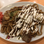 Okonomiyaki Teppanyaki Rakujin - 2020/1/15 ディナーで利用。
                      焼きそば(太麺)770円