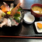Ryoushiya Sachi - 海鮮丼