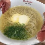 黄金の塩らぁ麺 ドゥエイタリアン - 