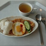 レストランカフェ・地球こうさてん - インドネシア風焼き飯(ナシゴレン)  @580円(2020.01)