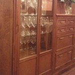 Kuchina Hirata - ワイングラスの棚