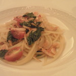 クチーナ ヒラタ - 桜エビとフレッシュバジルのパスタ