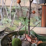 イノベーティブ フレンチ ワタハン - 小前菜：ブータンの実