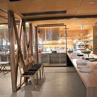 イノベーティブ フレンチ ワタハン - オープンキッチン