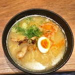 博多一口肉餃子 一ロ - 鳥パイタンラーメン