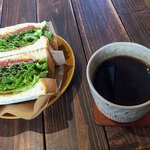 カフワ コーヒー - たまには優雅な朝食を。