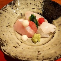 御料理 古川 - 氷見の鰤、鮃、障泥烏賊