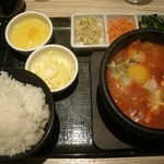 東京純豆腐 - 豚スンドゥブ　　味噌　　９００円　　　　＋チーズ