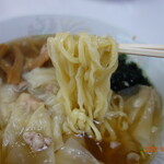 中華しば田 - 麺リフト