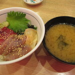横濱 魚萬 - 鮪2種丼＆味噌汁