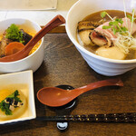 中華そば麦右衛門 - 小鉢も超絶｡ﾟ(ﾟ´Д｀ﾟ)ﾟ｡