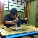 いけ活かに 竹林茶屋 - 活け蟹調理