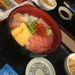 活鮮市場 - 活鮮丼