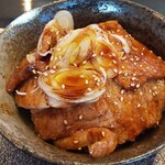 鉄板焼 輝 - 豚丼ミックス