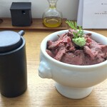傍 - お気に入りのミニローストビーフ丼