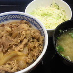 Yoshinoya - 牛丼（並）のAセット（コールスローサラダ、味噌汁）です！