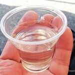 浜福鶴 吟醸工房 - ドリンク写真:振る舞い酒の「しぼりたて原酒」