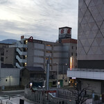 HUMMING BIRD by VERY FANCY KOKURA - 小倉駅から見た
            こちらのお店が入るホテル遠景