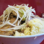 ラーメン二郎 - ラーメン小＋ニンニク多め