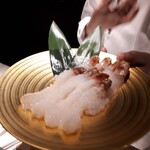 GINZA JOTAKI - 松葉ガニの足～　花開きます(*^-^)