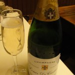Kawashima Shouten - シャンパンは、グラスで900円