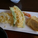 Sobatei Yamakata - 天ぷらは4種と出汁巻き卵