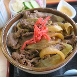 油源 - ・・「元祖栃木牛めしセット(¥1250)」の丼アップ。