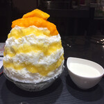 123765228 - トリプルマンゴーヨーグルト1375円