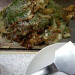 Hiroshima Okonomiyaki Teppanyaki Shouchan - しょうちゃん焼はなかなか具だくさんの広島お好み焼