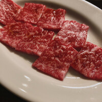 カルネジーオ イースト - 