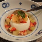 禅紫 - 杏仁豆腐