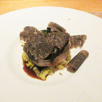 au deco - 仔ウサギと北寄貝のバロティーヌ　トランペット茸　