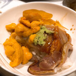 うを徳 - 雲丹と赤貝のひもとからすみの中丼ぶり