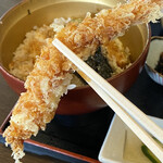 松盛庵 - エビ天ぷら。タレが程よく濃くて美味い