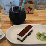 ボーノ - デザートセット は アイスコーヒーで