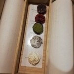 厨翠山   - お部屋の茶菓子