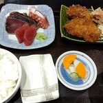 お値段以上の大衆居酒屋 大金星 - 2品定食（刺身＋カキフライ）