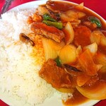 中国料理 寺岡飯店 - 中華風カレー (加哩牛肉)