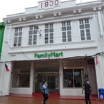 FamilyMart - ファサード