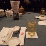 中国料理 竹園 - テーブルはこんなかんじ
