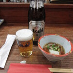 どん兵衛 - 瓶ビールとお通し