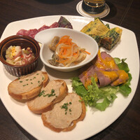 ビストロあじと - 前菜の盛り合わせ