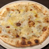 ビストロあじと - ゴルゴンゾーラのピザ